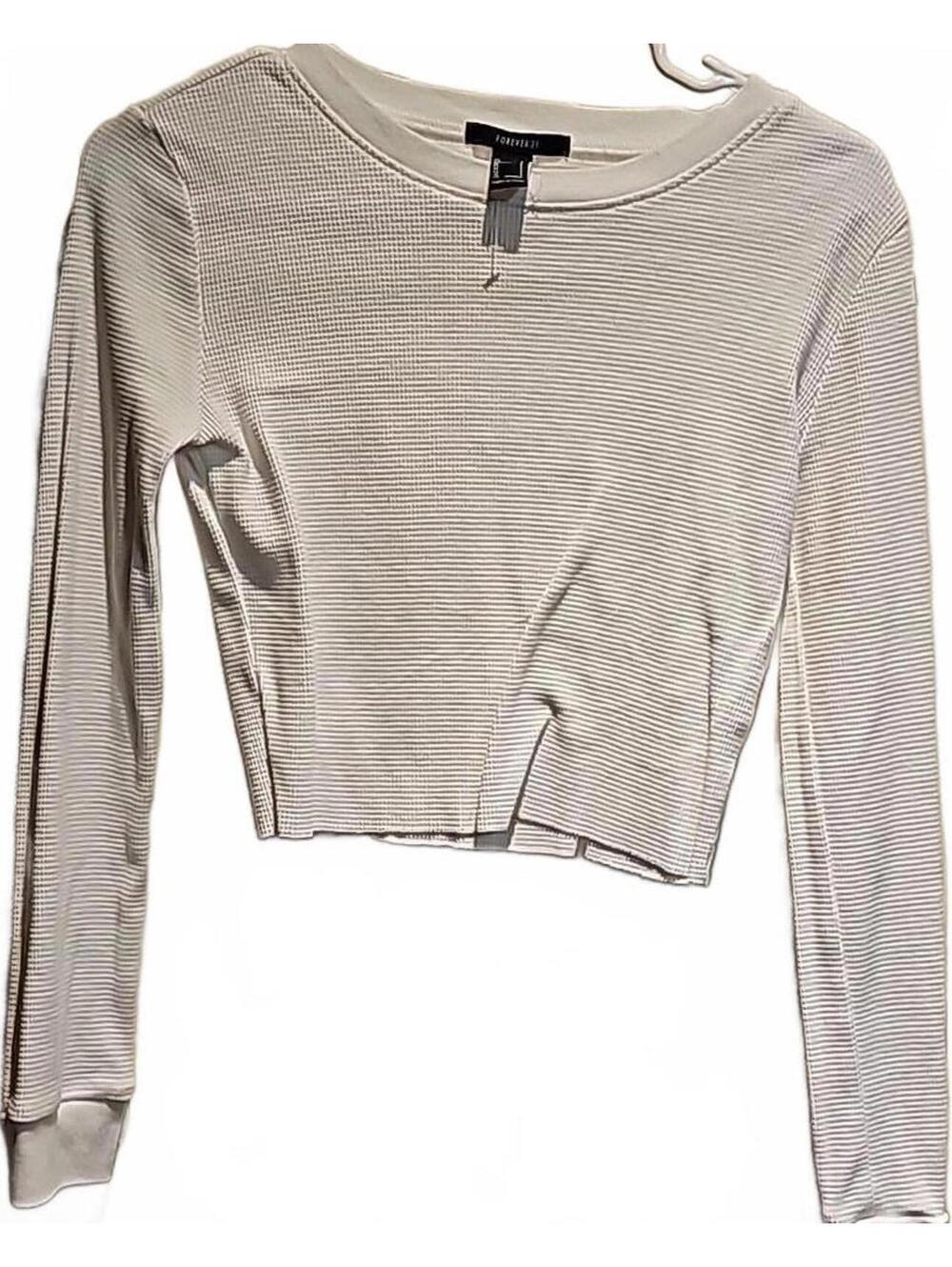 Forever 21 cropped Thermal  size S